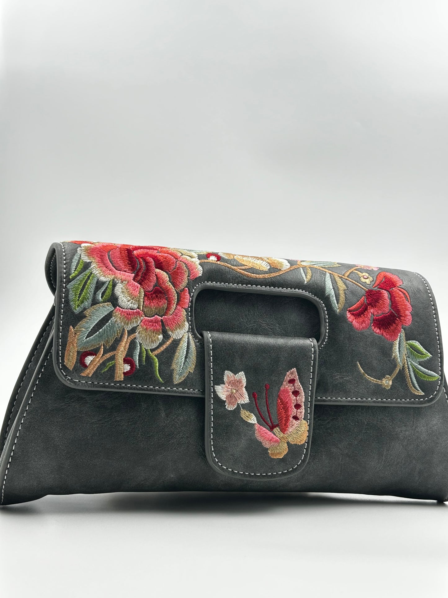 Bagbangs Embroidered cut work Puse clutch